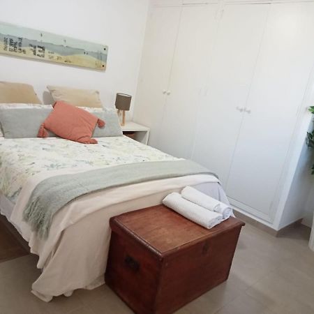 Dormir Entre Limones, Casa De Invitados En Vivienda Familiar Dos Hermanas Exterior photo